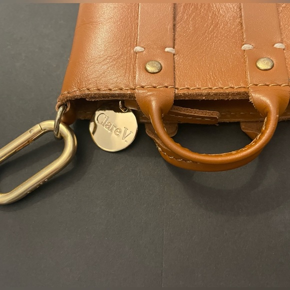 Clare V. Trop Bébé - Picture 5 of 6